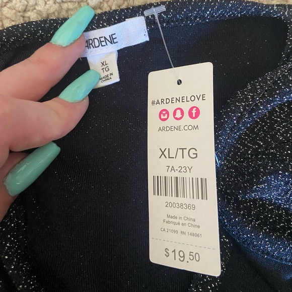 🌸 Ardene 🌸 festive glitter dress - Picture 3 of 8